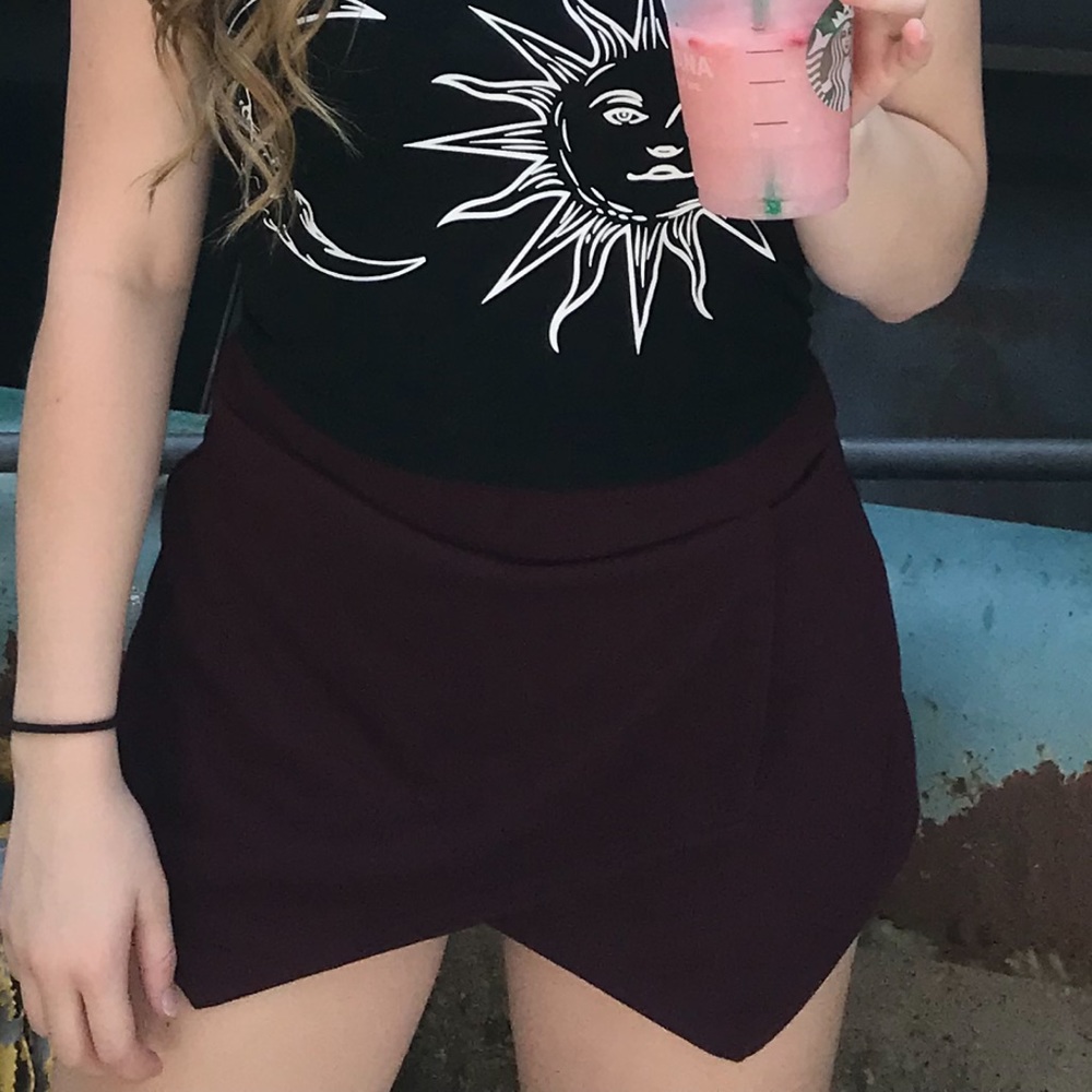 Boohoo Maroon Skort